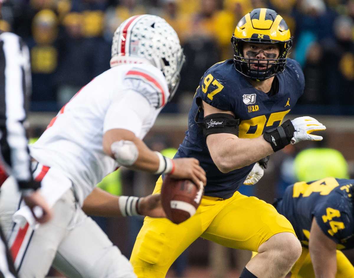 Aidan Hutchinson's size and strength make him an intriguing defensive end prospect. 