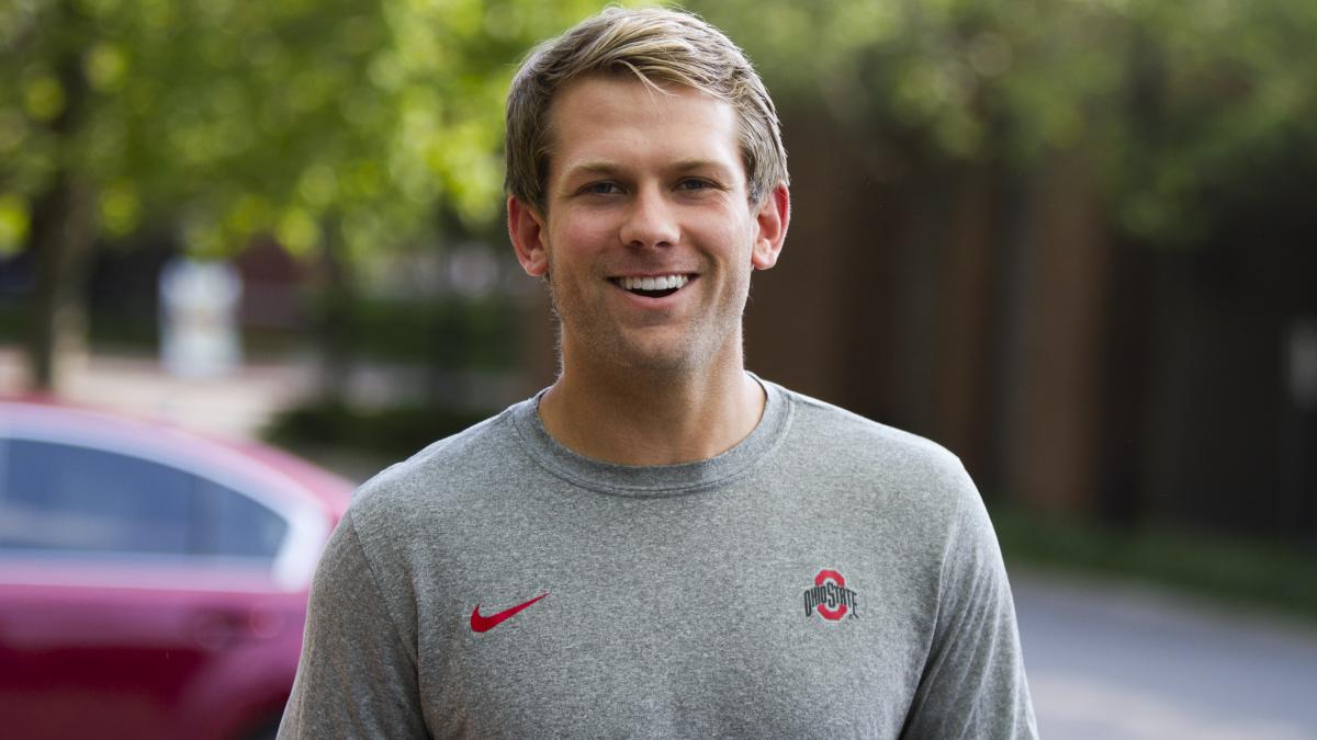 Quarterbacks coach Corey Dennis