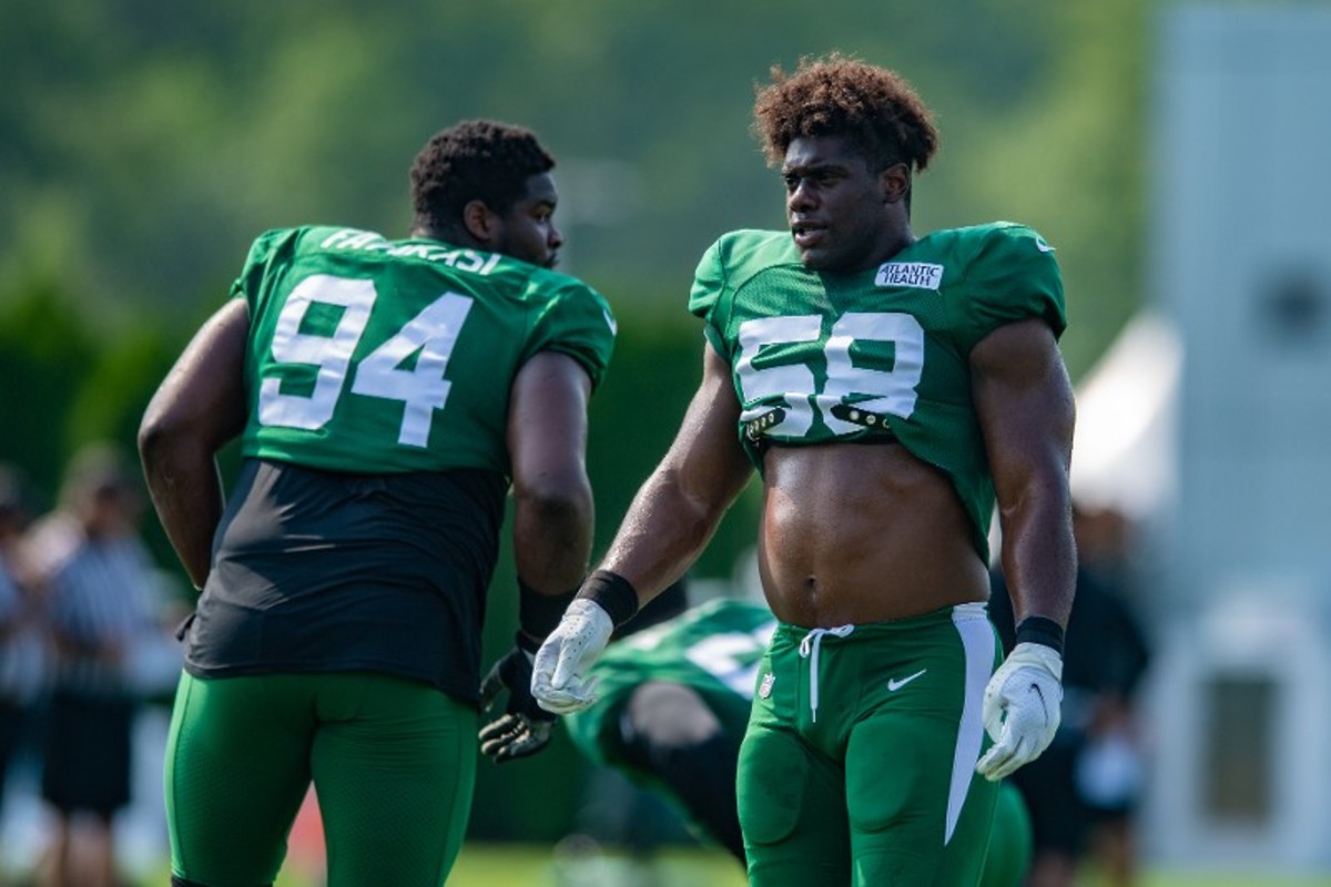 Jets DE Carl Lawson at training camp