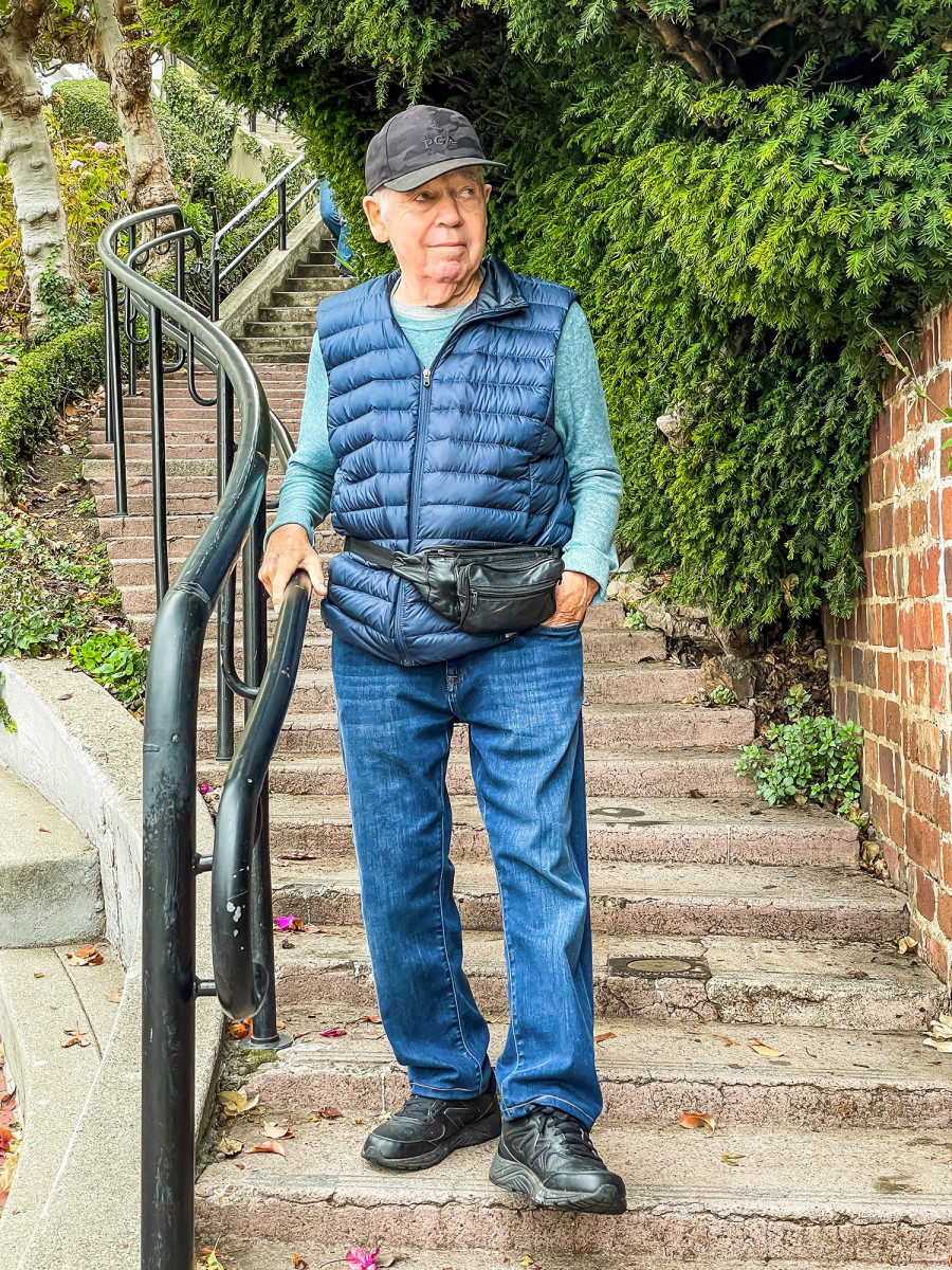 Longtime Newsday baseball writer Joe Donnelly poses for a photo.