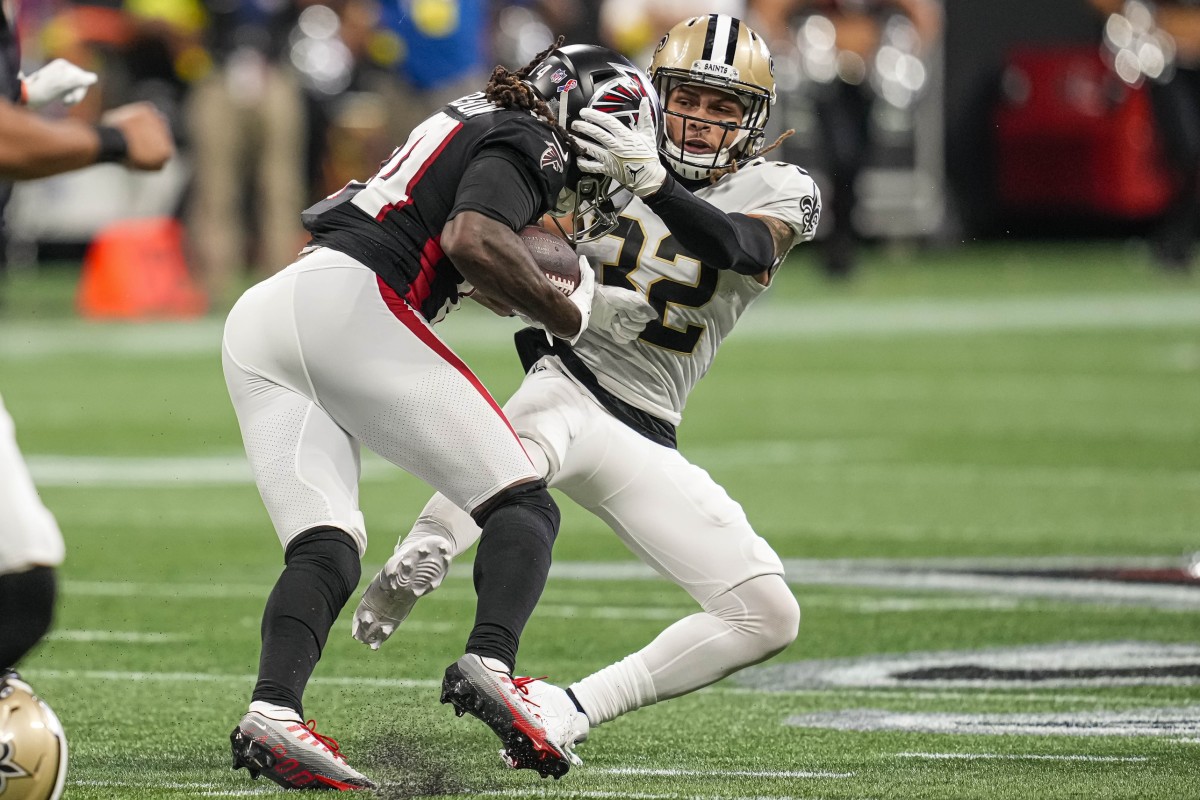 New Orleans Saints safety Tyrann Mathieu (32) tackles Atlanta Falcons running back Cordarrelle Patterson (84). Mandatory Credit: Dale Zanine-USA TODAY Sports