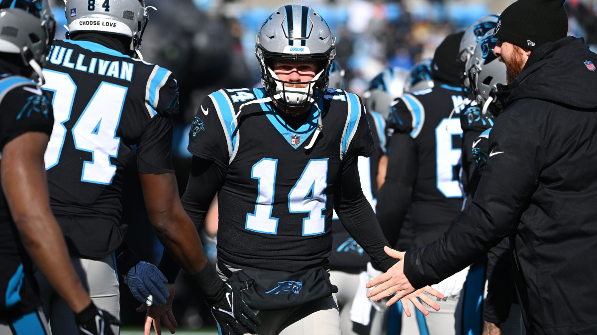 Panthers quarterback Sam Darnold signed a free-agent deal with the 49ers.