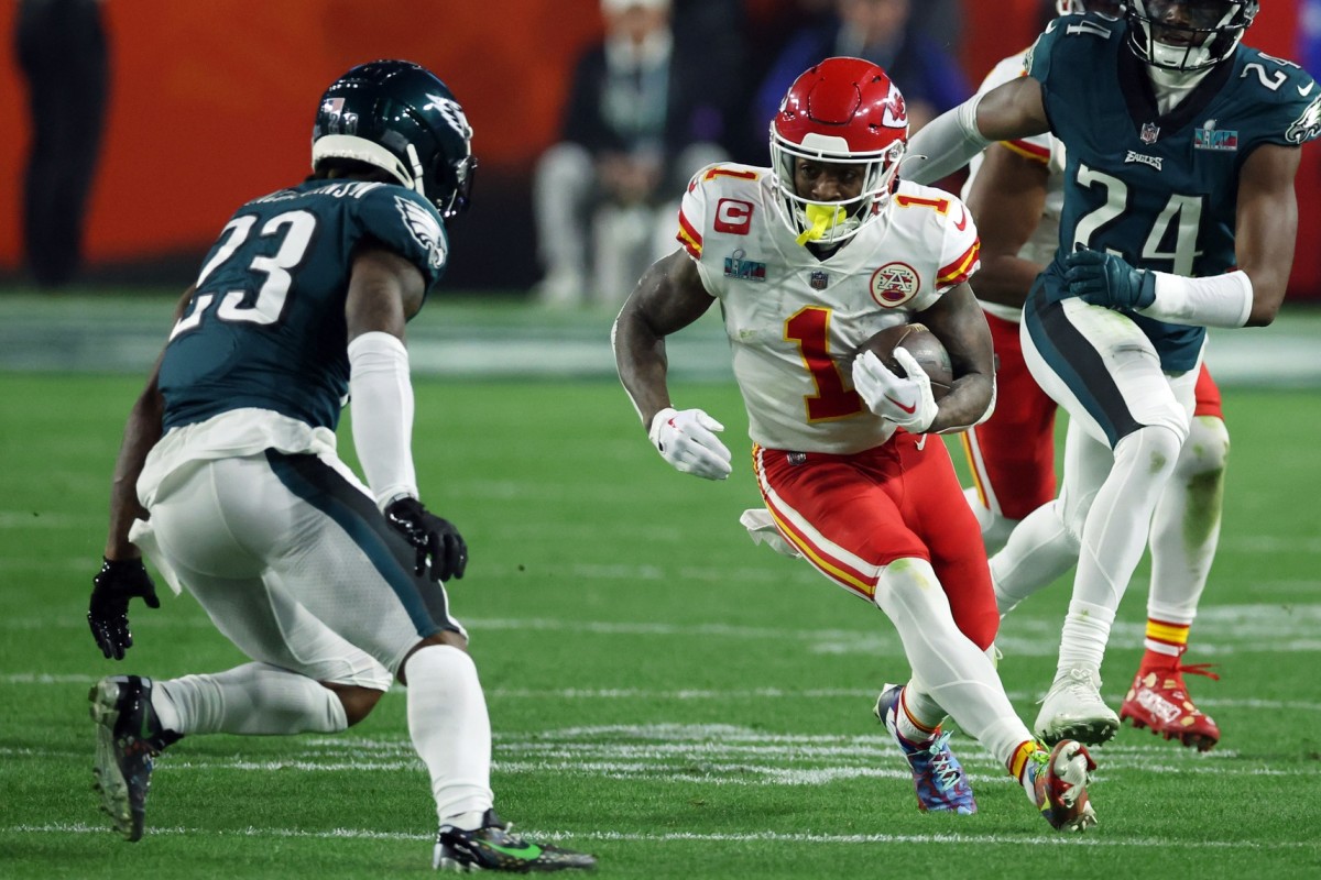 James Bradberry closes in on a tackle during Super Bowl LVII
