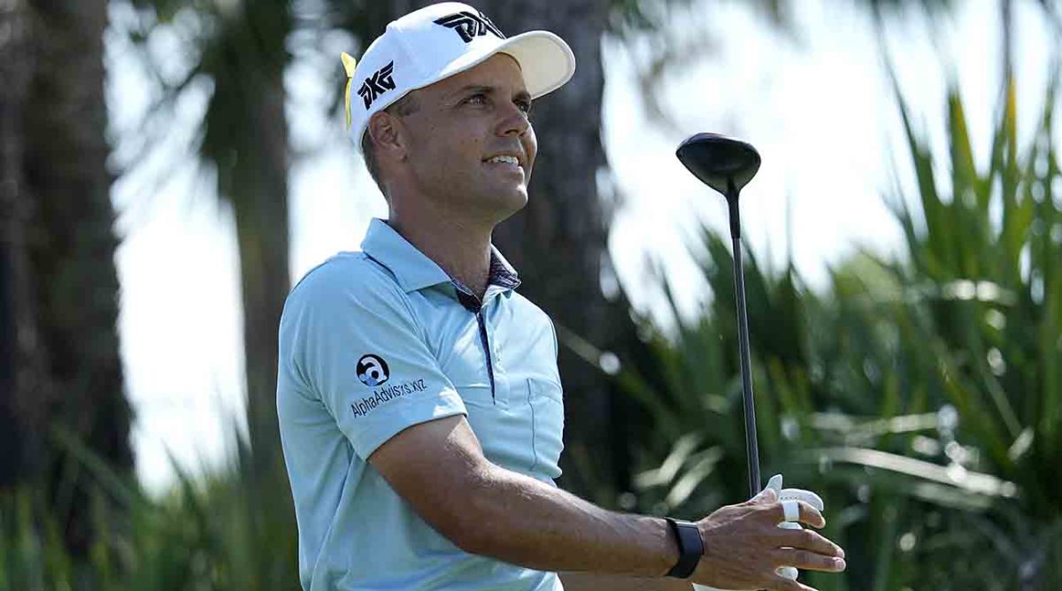 Eric Cole watches a shot at the 2023 Honda Classic.