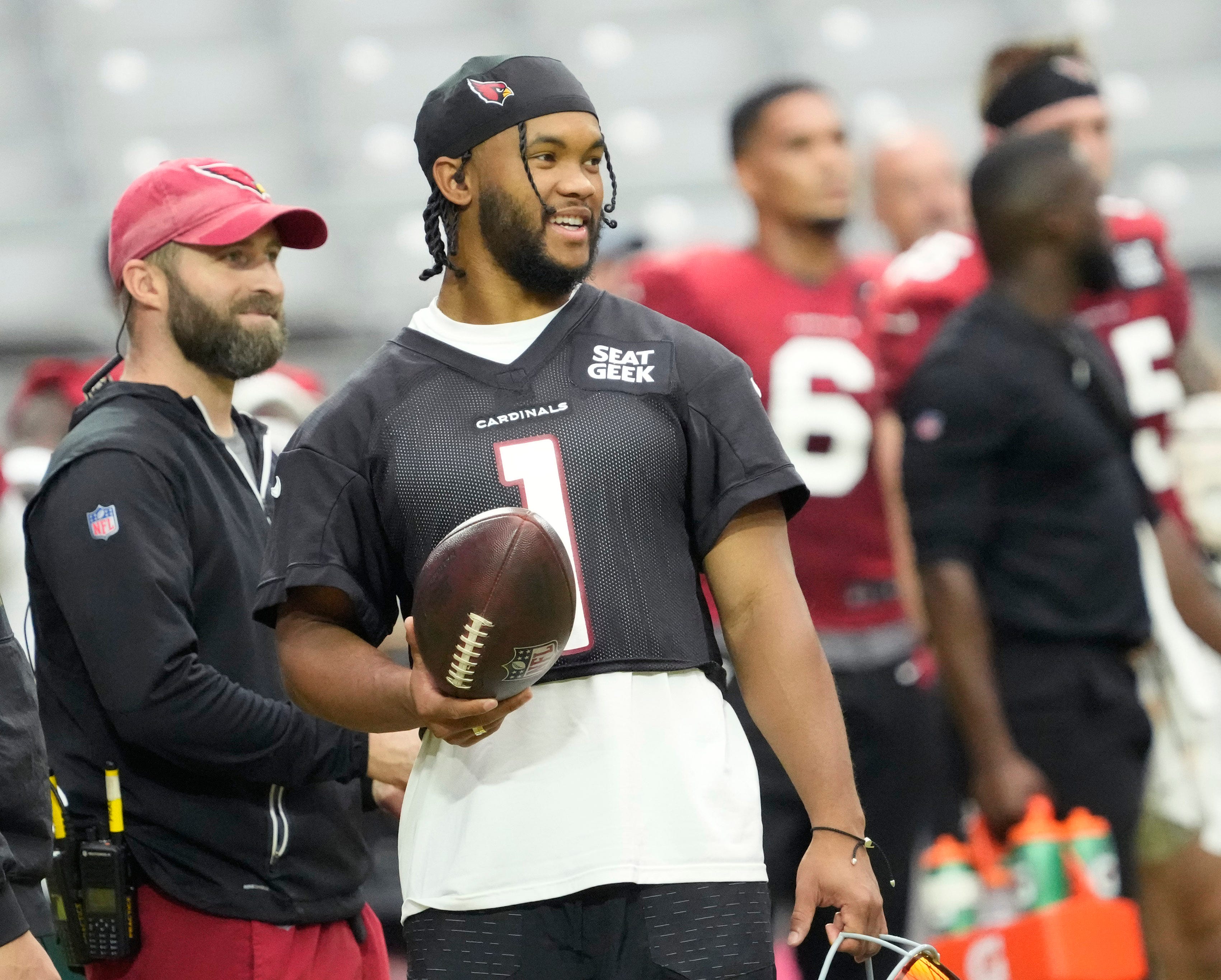 Aug 8, 2022; Glendale, Arizona, U.S.; Arizona Cardinals quarterback Kyler Murray (1) watches his team practice during training camp at State Farm Stadium. Nfl Cardinals Practice