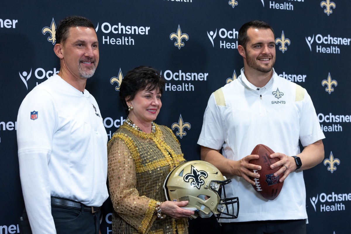 Dennis Allen and Derek Carr