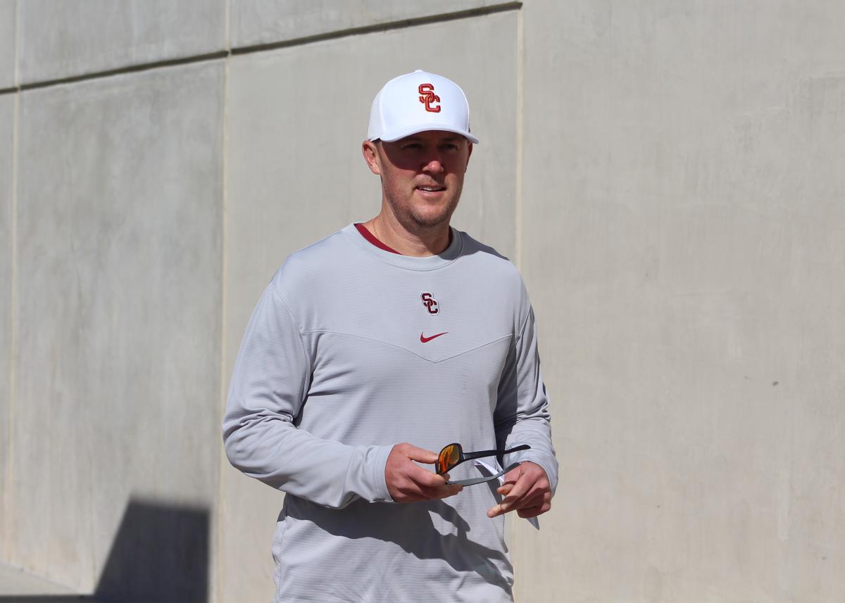 Lincoln Riley 2