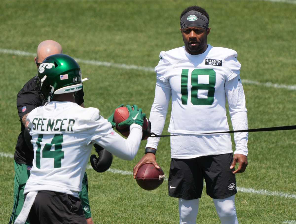 Jets' WR Randall Cobb (18) at OTAs on May 31