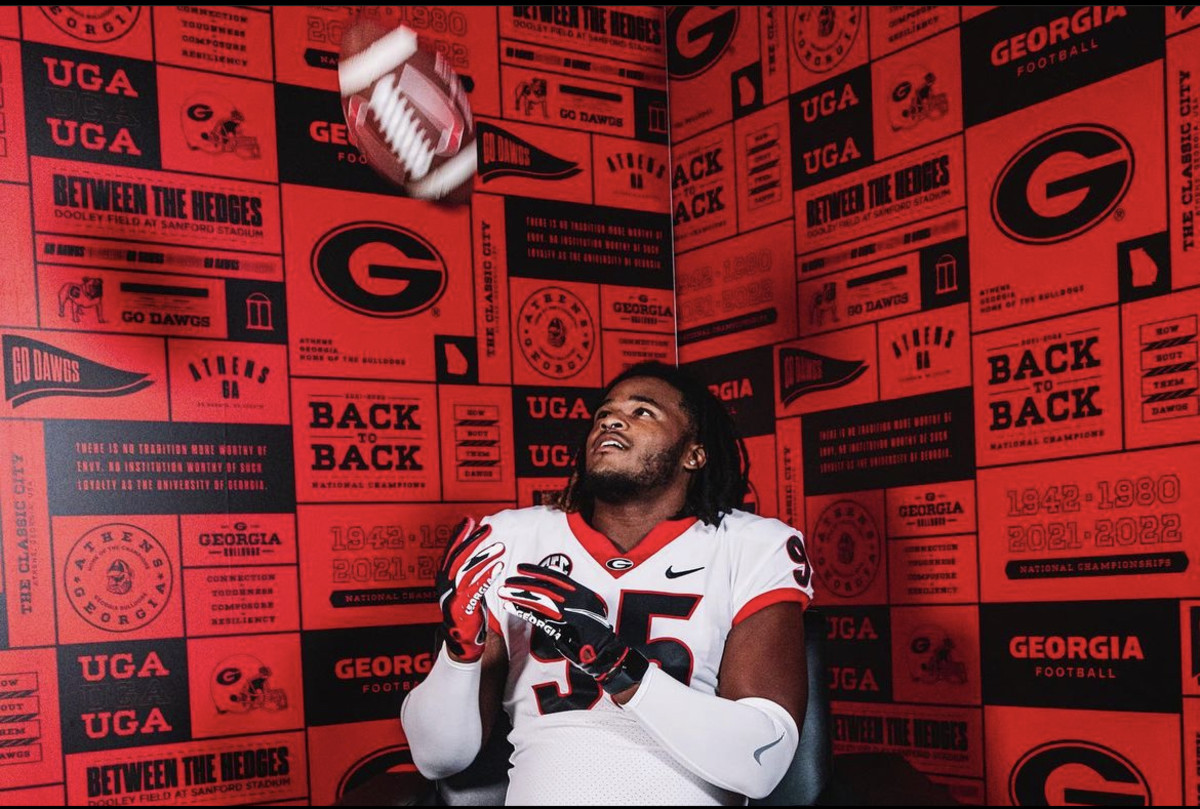 2024 Defensive lineman Justin Greene on his official visit at Georgia. 