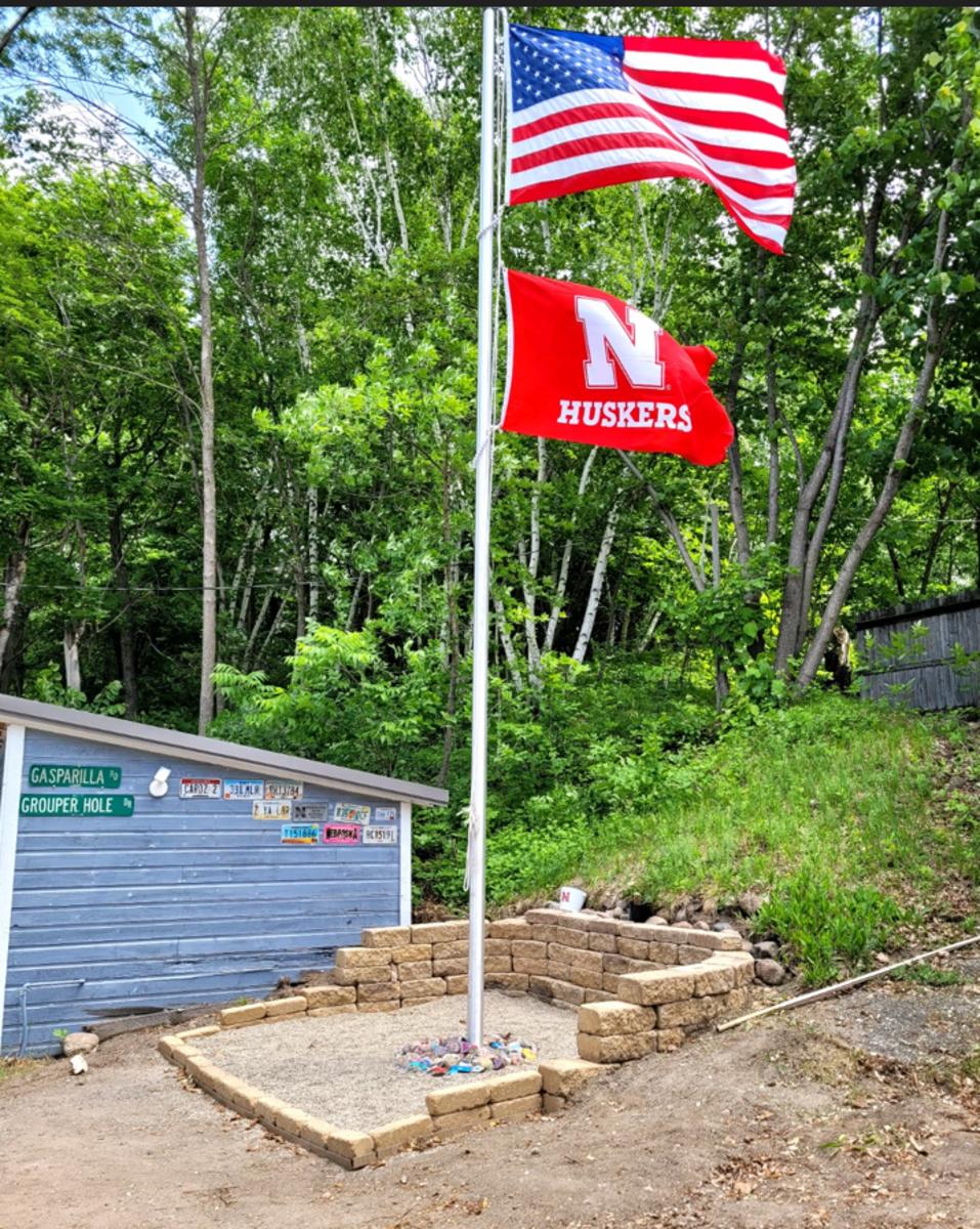 Cozy Cove Flag Pole