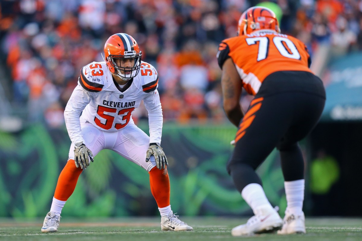 Nov 26, 2017; Cleveland Browns middle linebacker Joe Schobert (53) against the Cincinnati Bengals. Mandatory Credit: Aaron Doster-USA TODAY