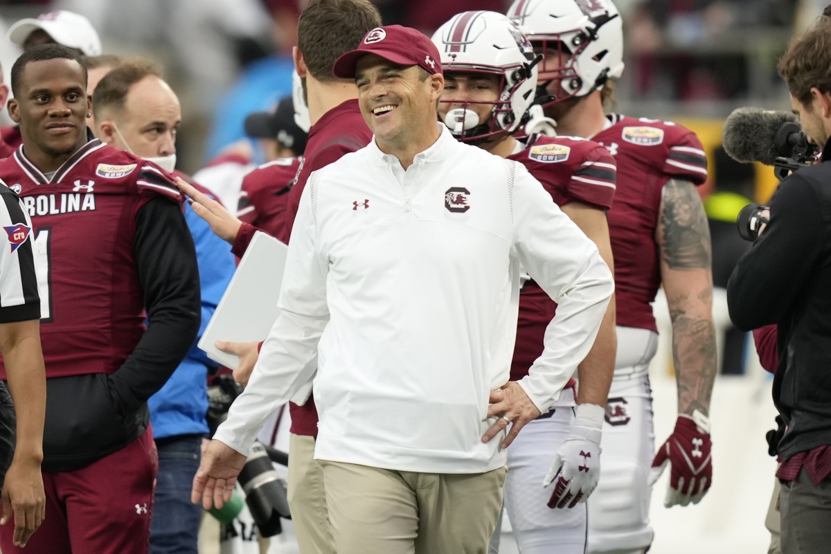 Dec 30, 2021; Charlotte, NC, USA; South Carolina Gamecocks head coach Shane Beamer late during the second half against the North Carolina Tar Heels at Bank of America Stadium. Mandatory Credit: Jim Dedmon-USA TODAY Sports