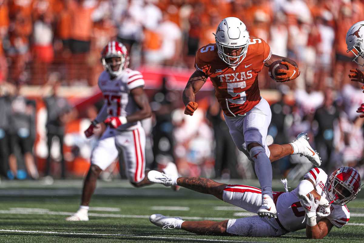 Bijan Robinson's blend of size, movement, power, and pass-catching make him an intriguing prospect. 