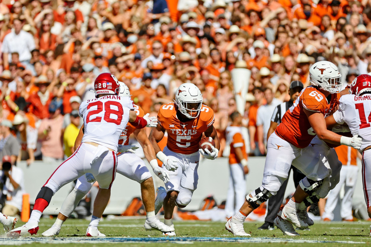 Bijan Robinson, a preseason Heisman Trophy candidate, is poised for a stellar 2022 season. 