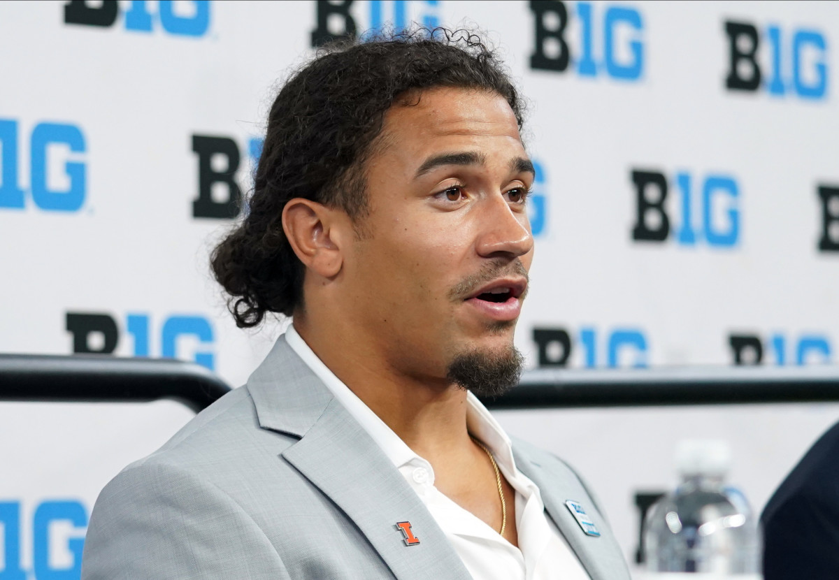Illinois Fighting Illini defensive back Sydney Brown