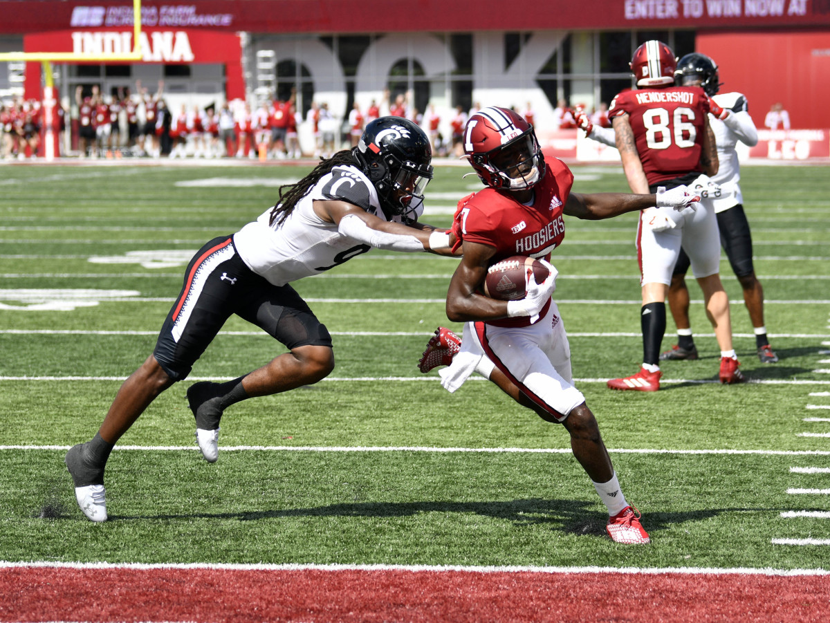 D.J. Matthews runs the ball in for a touchdown in Indiana's game versus Cincinnati.