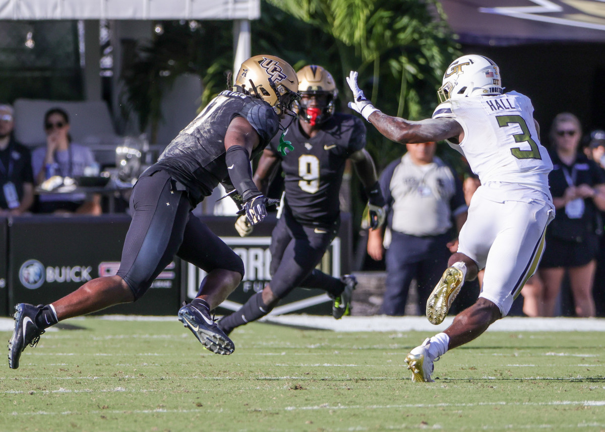 Georgia Tech running back Hassan Hall