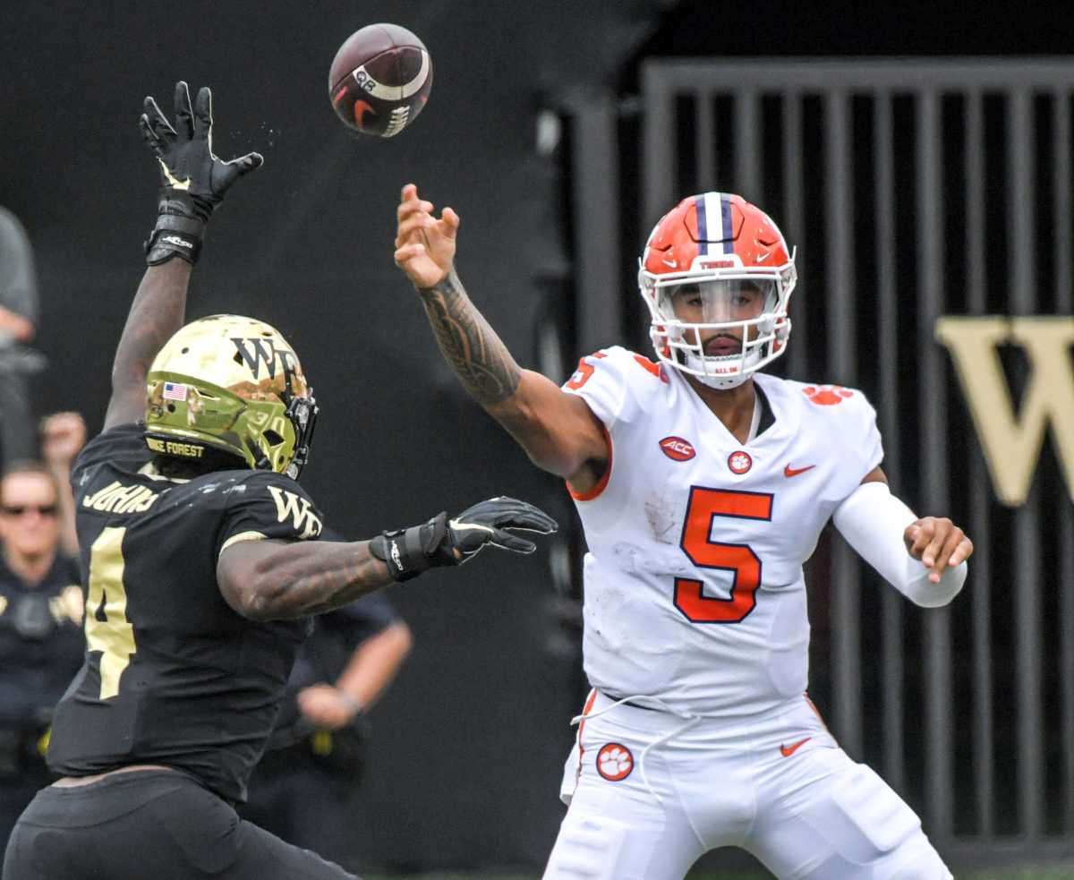 D.J. Uiagalelei throws a pass for Clemson.