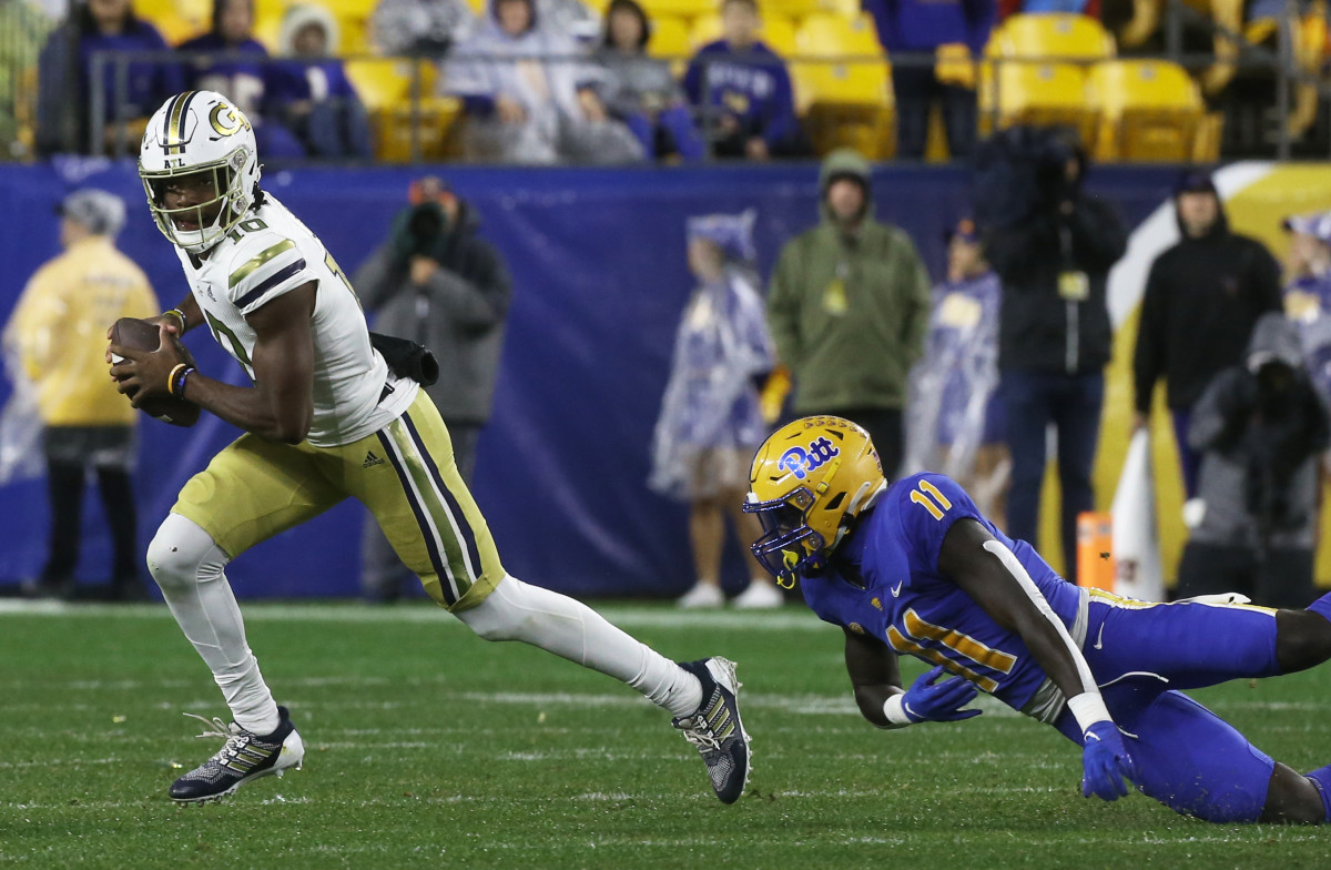 Georgia Tech quarterback Jeff Sims vs Pitt