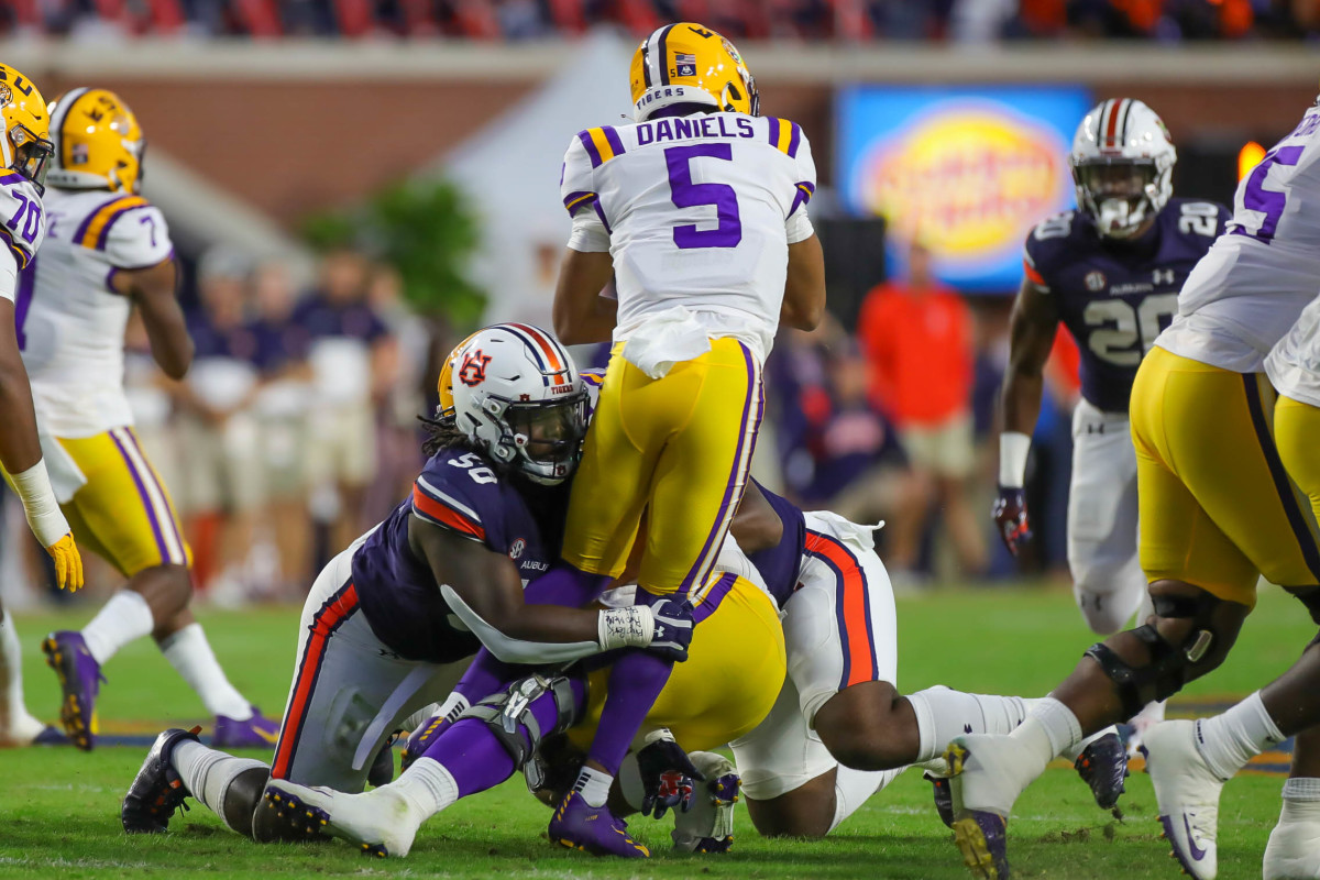 NCAA Football- LSU at Auburn 2022_10-1-2022_10241