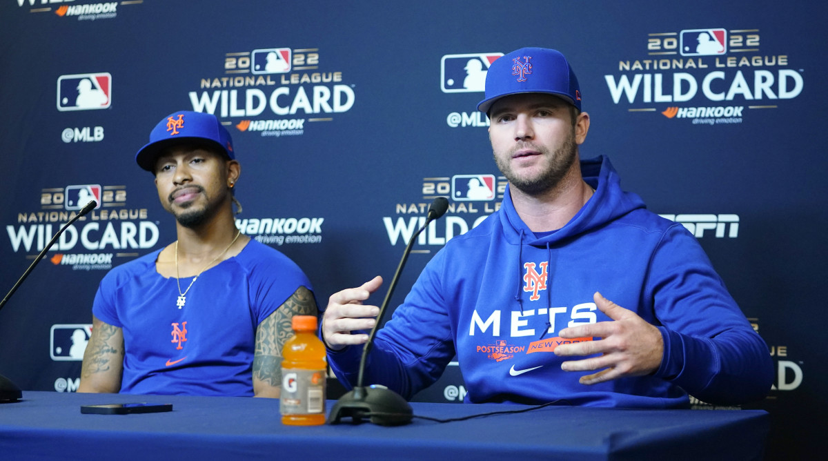 Mets stars Francisco Lindor and Pete Alonso talk about how much they love their postseason gear.