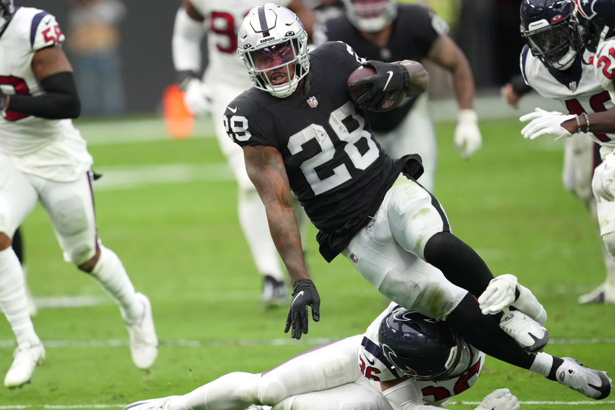 Las Vegas Raiders running back Josh Jacobs