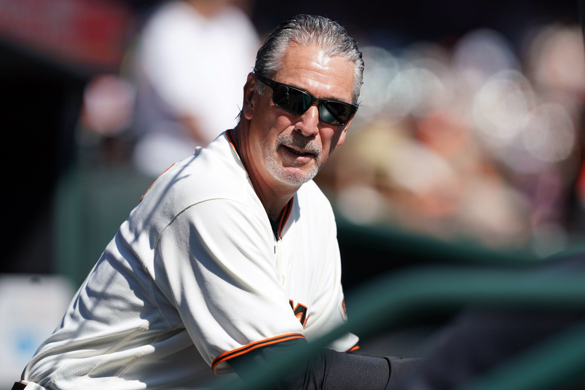 SF Giants third-base coach Ron Wotus in the dugout. (2021)