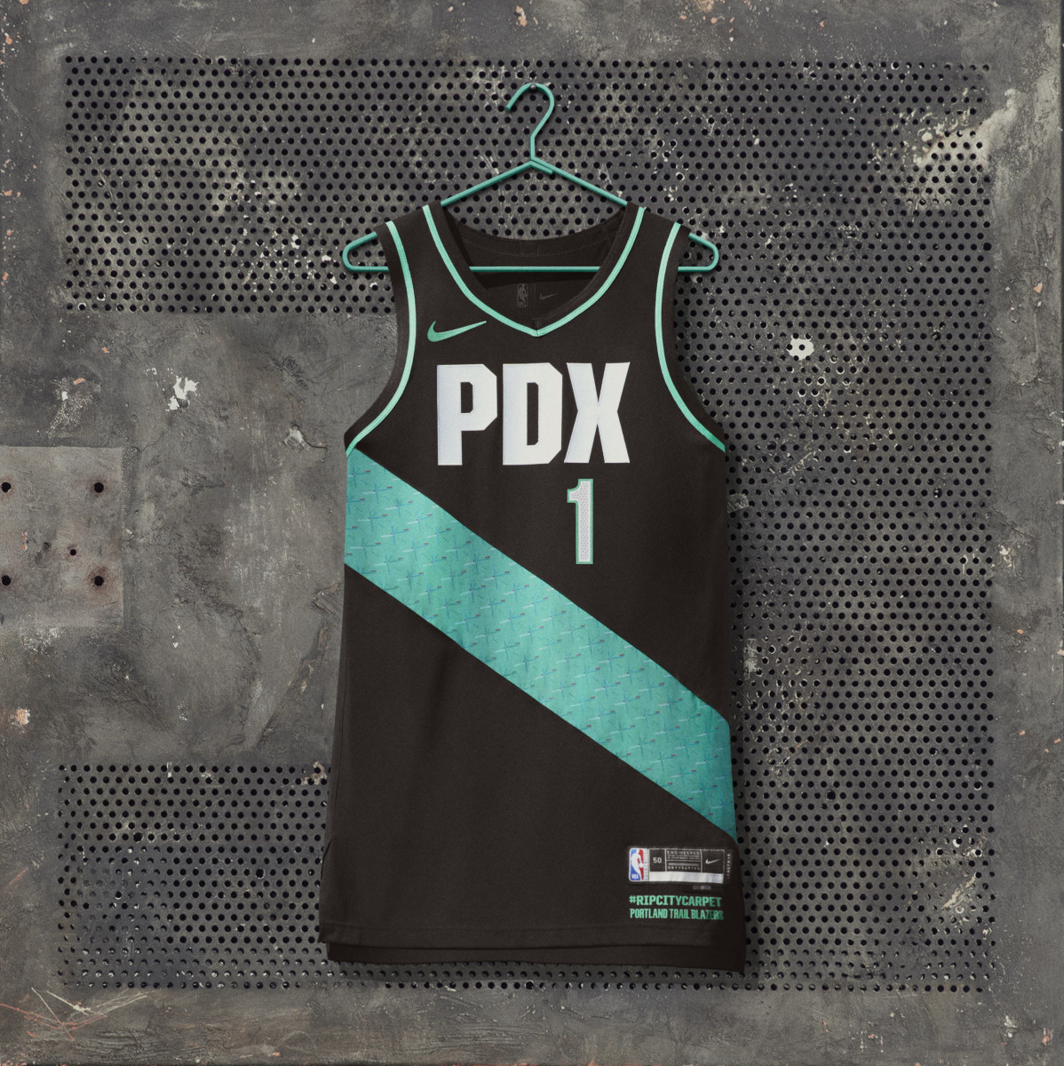 ho22-nbacityedition-na-offbody-pdx-hero-0010-05