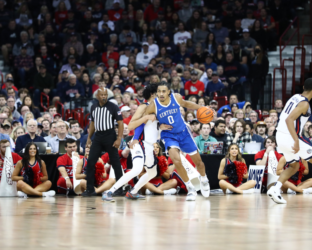 gonzaga bulldogs kentucky wildcats spokane arena erik smith26