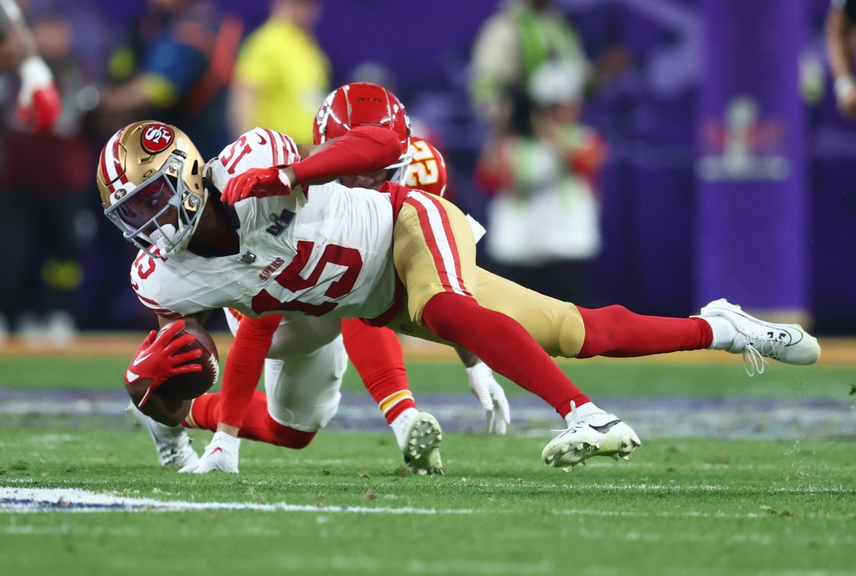 Feb 11, 2024; Paradise, Nevada, USA; San Francisco 49ers wide receiver Jauan Jennings (15) catches a pass against Kansas City Chiefs cornerback Trent McDuffie (22) in the fourth quarter in Super Bowl LVIII at Allegiant Stadium.
