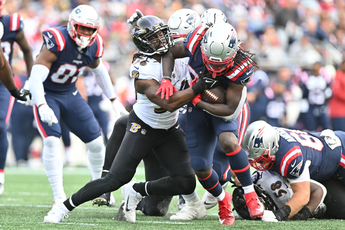 After playing a dozen years in the NFL as a former undrafted free agent, Josh Bynes will transition to coaching working for Mike Macdonald, who coached him in Baltimore in two separate stints.