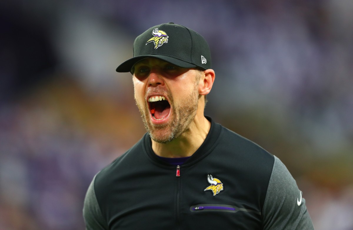 Heralding from Mike Zimmer's coaching tree, Jeff Howard offers NFL coaching experience both in the secondary and with linebackers, making him another flexible addition for Seattle's new-look staff.