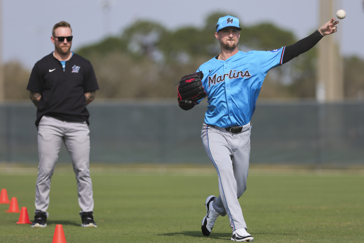 Feb 17, 2024; Jupiter, FL, USA; Miami Marlins starting pitcher Braxton Garrett (29) throws a baseball during a spring training workout at the Marlins Player Development & Scouting Complex.