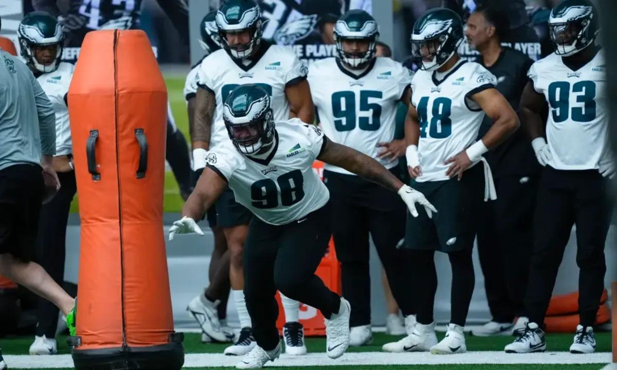 AP-Eagles-Football-31