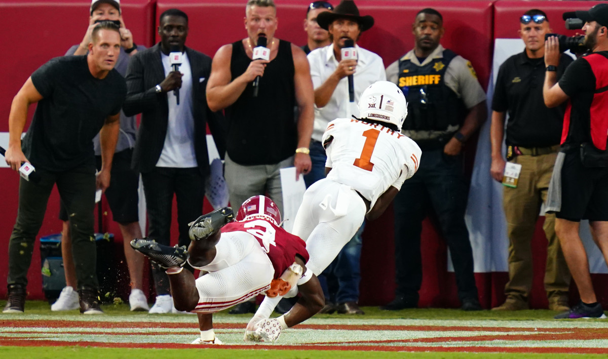 xavier worthy 43