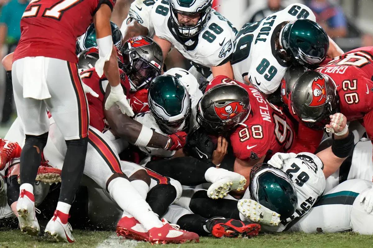 70967073007-APTOPIX_Eagles_Buccaneers_Football_95099
