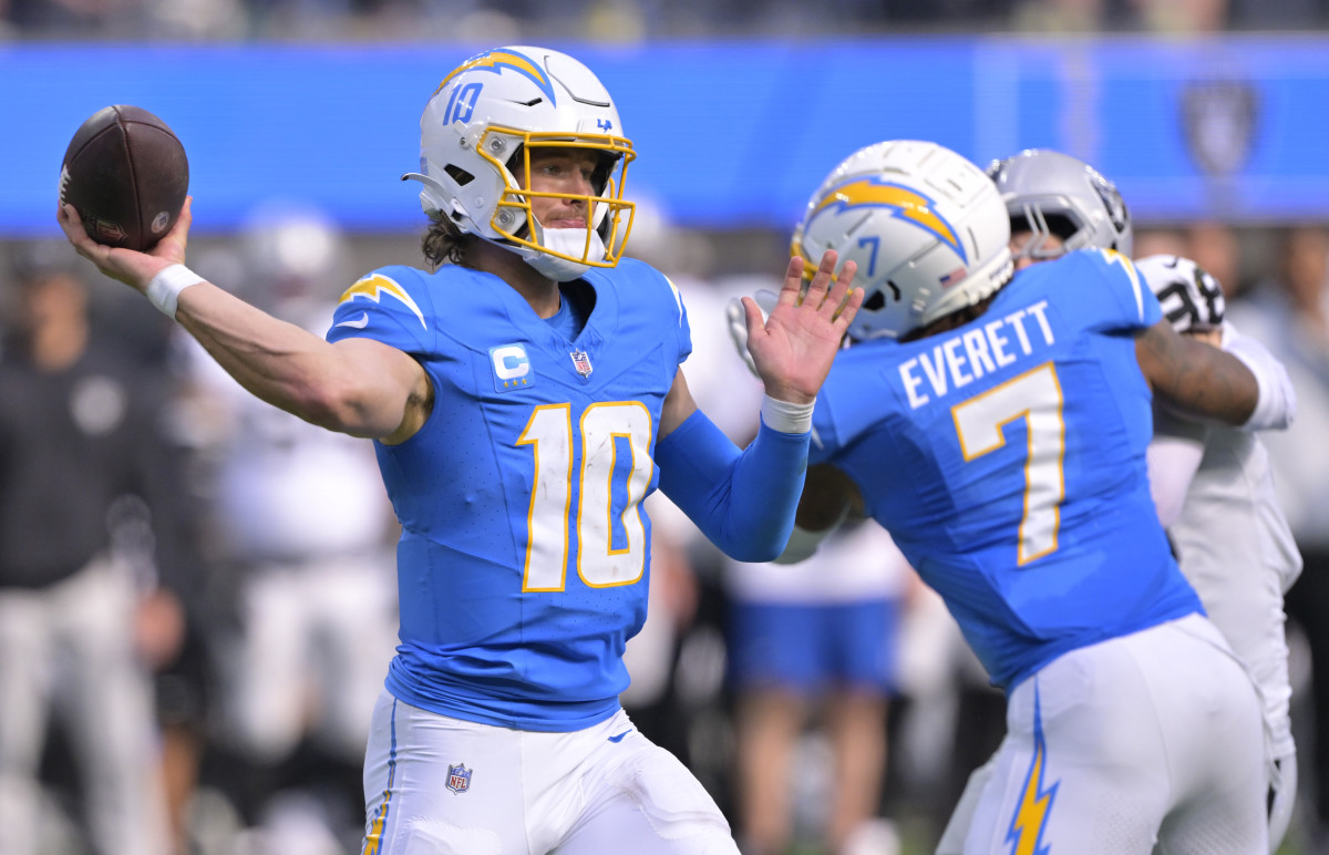 Cowboys vs. Chargers Player Props with Bet365 Sportsbook