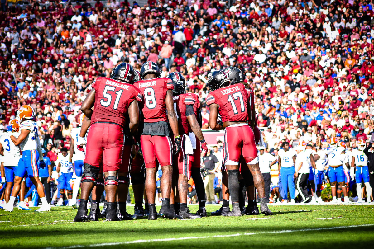 Offense huddles up for play-call