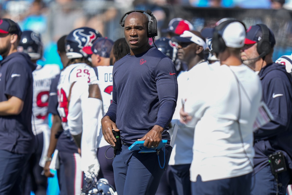 Oct 29, 2023; Charlotte, North Carolina, USA; Houston Texans Head Coach DeMeco Ryans during the first quarter against the Carolina Panthers at Bank of America Stadium. Mandatory Credit: Jim Dedmon-USA TODAY Sports