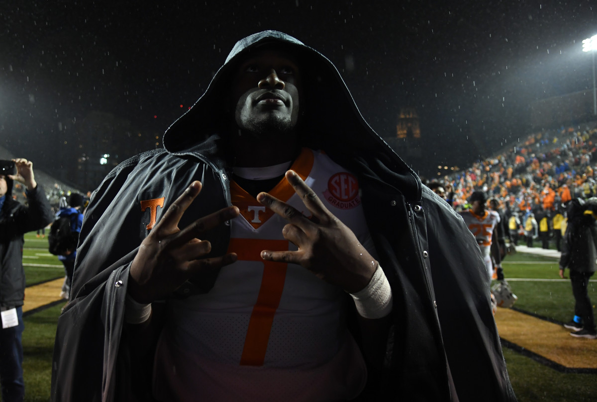 Tennessee Volunteers QB Joe Milton III during the 2022 win over Vanderbilt. (Photo by Christopher Hanewinckel of USA Today Sports)