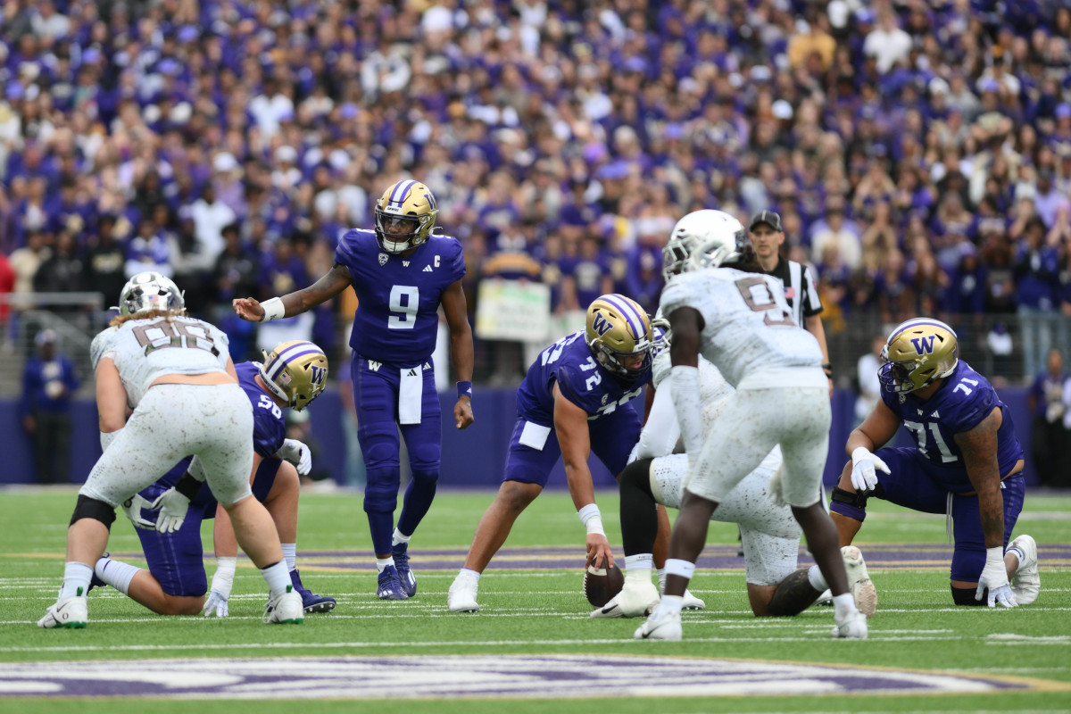 Oct 14, 2023; Seattle, Washington, USA; Washington Huskies quarterback Michael Penix Jr. (9) during the game against the Oregon Ducks at Alaska Airlines Field at Husky Stadium. Mandatory Credit: Steven Bisig-USA TODAY Sports