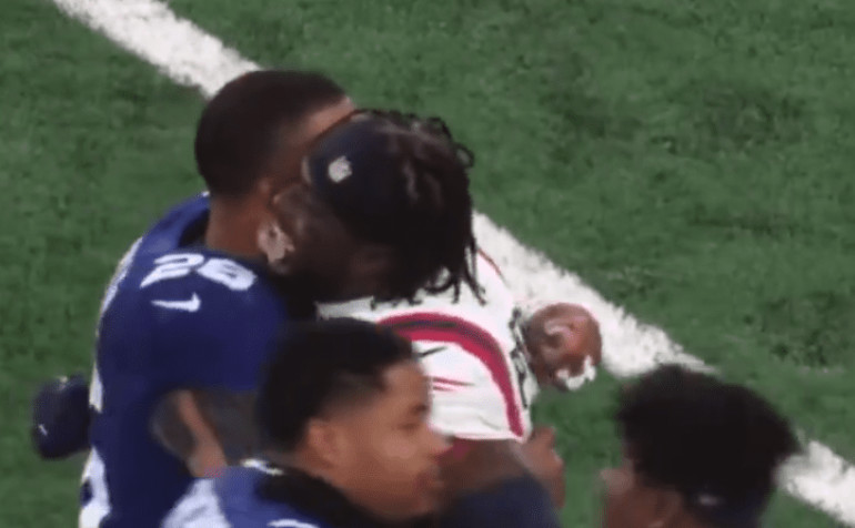 Jabrill Peppers gives a biting critique of his Patriots to Saquon Barkley after last week's loss to the Giants. 