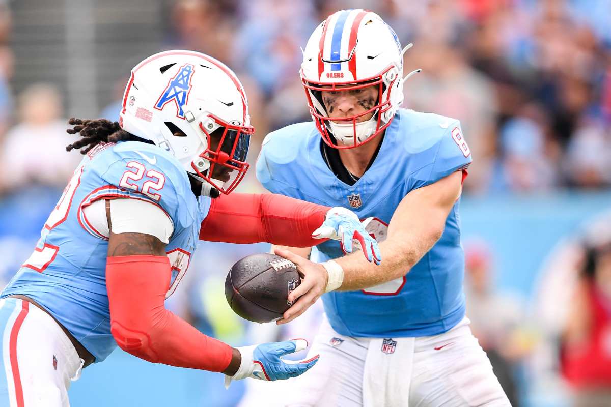 Derrick Henry, Will Levis and the Titans will wear Oilers throwbacks in Week 15 against the Texans. 