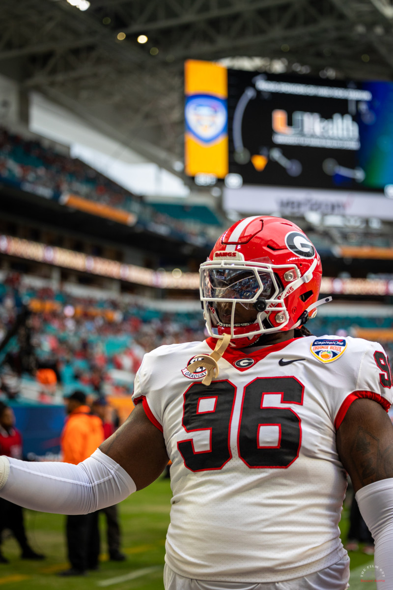 DT, Zion Logue