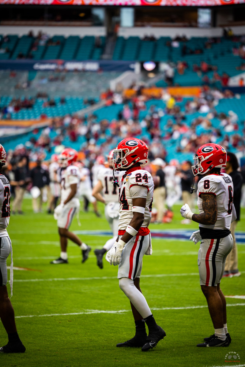 S, Malaki Starks
