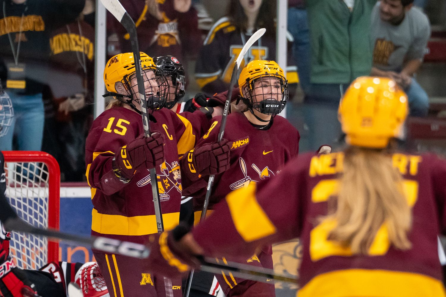 Ava Lindsay celebrates a goal