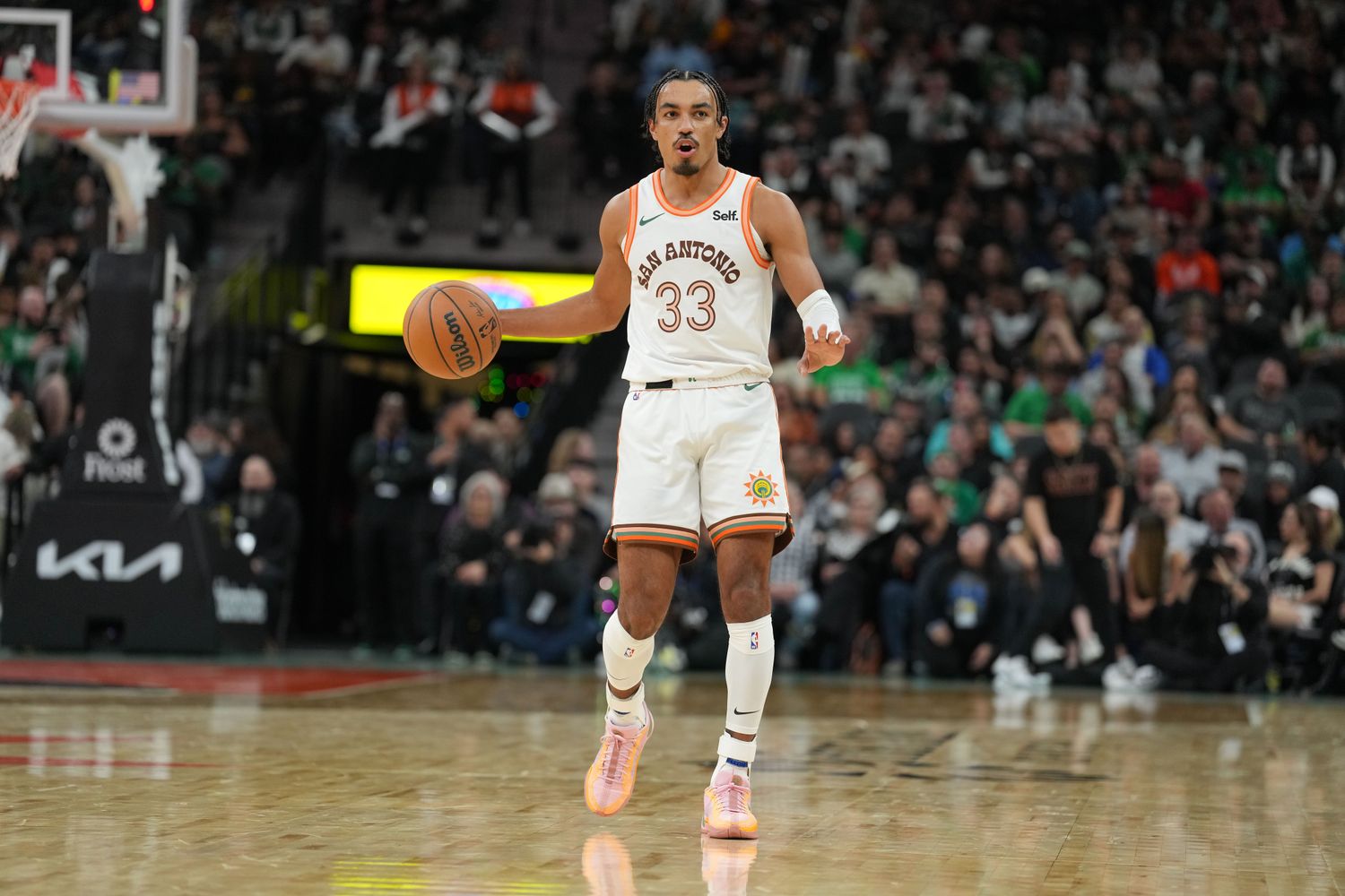 tre jones 4