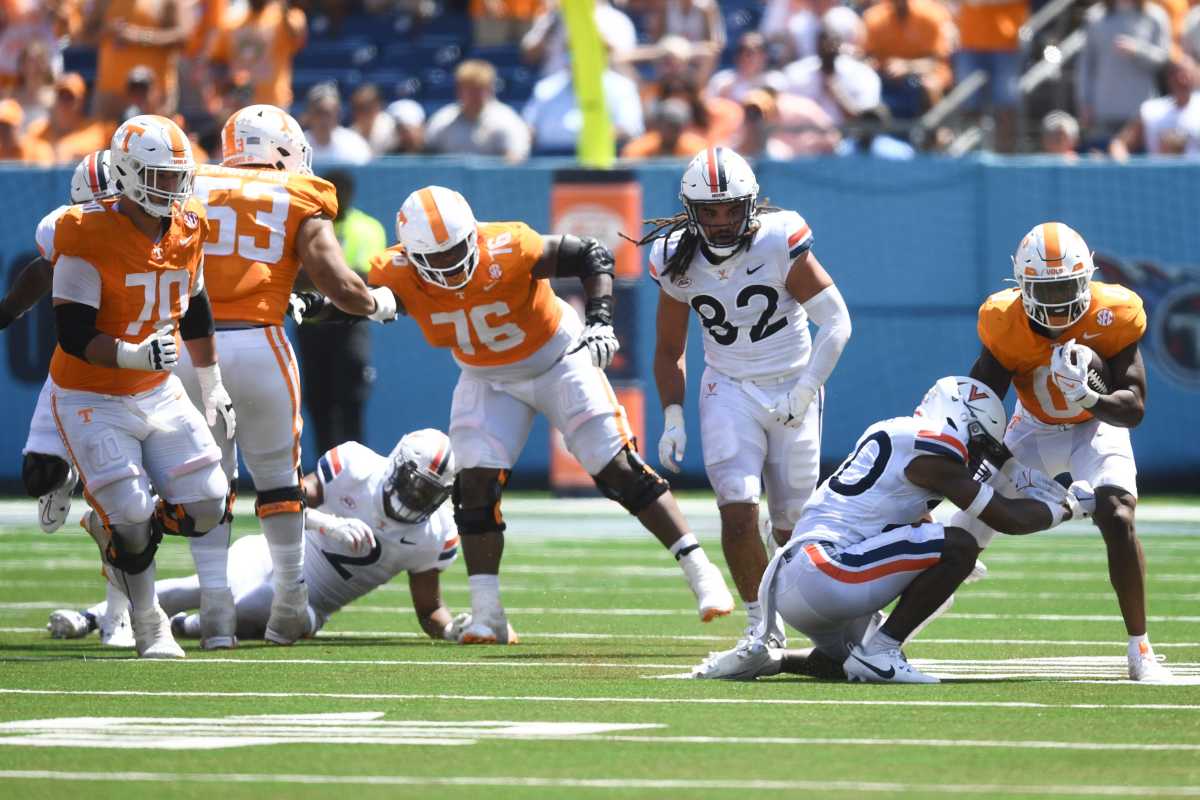 Tennessee Volunteers OL Javontez Spraggins during the win over Virginia. (Photo by Caitie McMekin of the News Sentinel)